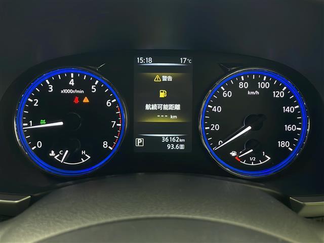 【スピードメーター】メーターがシンプルで見やすく運転しやすいですね！