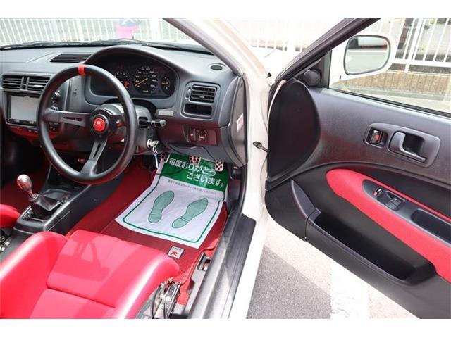 このお車は過去に修復歴が有ります。修復場所は（　前　）です。しかし写真の通り、きちんと直しています♪ので走行には問題は有りません。修復は（小）ですので御安心下さい♪試乗確認できます！