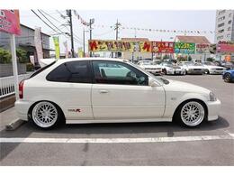 新品ヘッドライト！新品テール！戸田レーシング軽量フライホイール！エキマニ改！車高調！ゼロファリアピース！モモH！ETC！DVD！本当に素晴らしい！プロの改造！走りも凄い！タイベル令和3年に交換済！