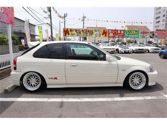 新品ヘッドライト！新品テール！戸田レーシング軽量フライホイール！エキマニ改！車高調！ゼロファリアピース！モモH！ETC！DVD！本当に素晴らしい！プロの改造！走りも凄い！タイベル令和3年に交換済！