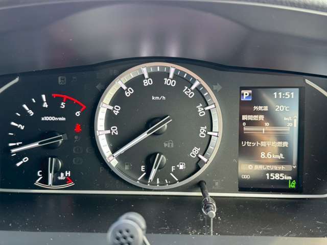 ご納車前には弊社提携工場にて、しっかりとプロスタッフが整備、点検を行います。