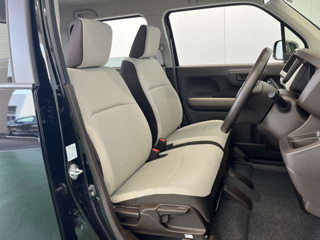 車を運転する際には運転席の存在は欠かせません。しっかりとチェックしたいポイントですね。
