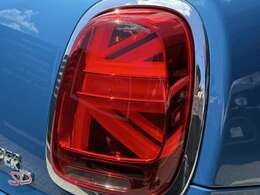 ユニオンジャック・LEDコンビネーションのテールライトはMINIを表現するアイコニックなデザインです