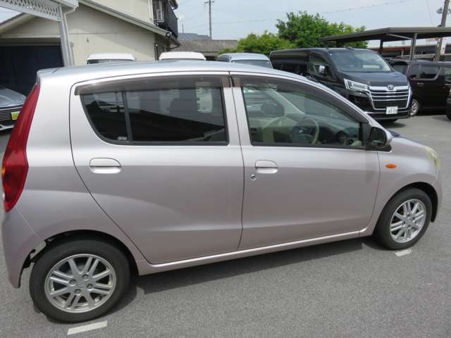 自社では板金塗装ブースも完備しておりますので車体の＊擦り傷＊へこみなどもしっかりと修理させていただいております！