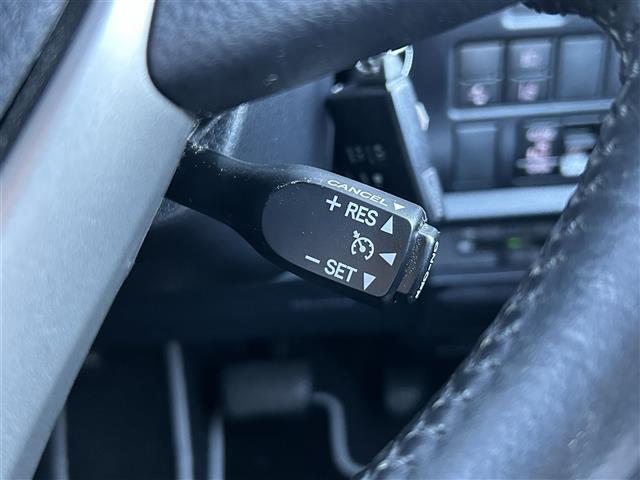 【運転席操作部】快適なドライブを楽しむための機能が装備されています！運転席から触れるので、使いやすいです！除菌プランいれていただくと、さらに清潔で安心していただけます！
