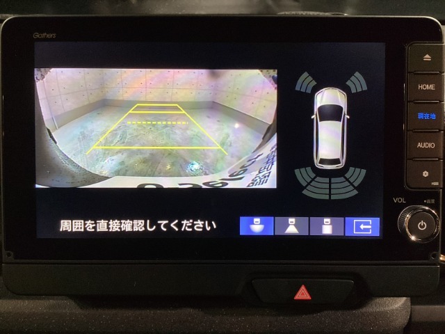 バックカメラ搭載です！車庫入れが苦手な人はもちろん、車両感覚に自信がある人にもお勧めです！見えない箇所が見えるようになるので、低い障害物や隠れてしまっている子供の存在等にも気付く事が出来ます。