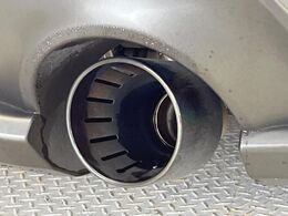 【TRD製マフラー】純正にはない個性あふれる「後ろ姿」を演出するTRDマフラー付き！ビジュアル・サウンド共にこだわりの一台に仕上がっております♪