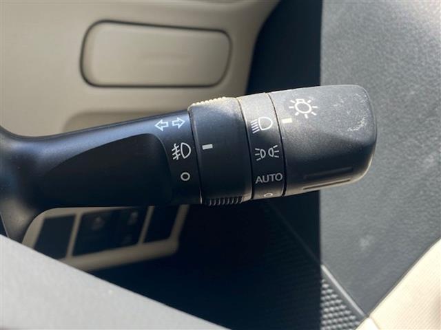 気になる車はすぐにお問い合わせください！画面右側の0066から始まる無料ダイヤルからお問い合わせ下さい！専門スタッフがお車のご質問にお答えいたします！