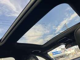 明るい光が室内を満たし、心地良い開放感を味わう事ができます。