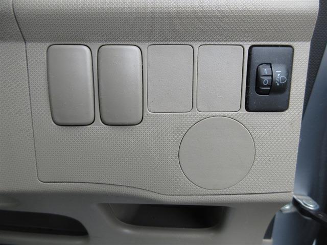 女性スタッフから熟練男性スタッフまでが丁寧に説明致します！！女性の方、はじめてお車を探される方、お気軽にお越しください！！