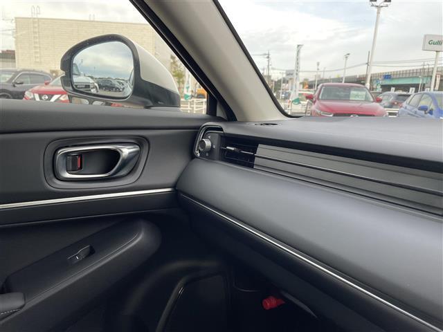 【窓操作部】軽い力で、窓を開けたり閉めたりすることができます！掲載箇所以外にご希望の写真がございましたら、お気軽にお問い合わせ下さい！メールや郵送でお送りさせていただきます。