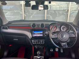 とっても視界が広くて、女性も運転しやすいお車になっております。