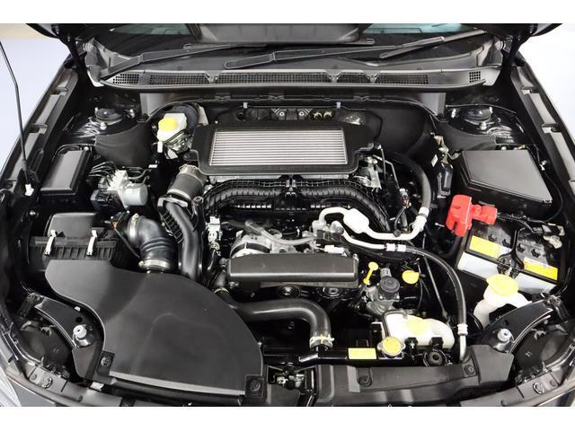 エンジンルームはクリーニングを実施済み！ までの点検記録もしっかりと残っており安心納車前の点検整備では各種消耗品や油脂類の交換を実施！安心のスバル認定U-CARです！