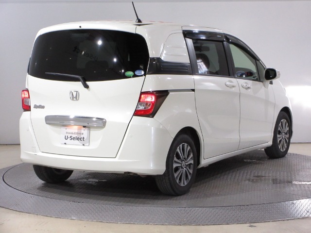 ボディクリーニング後、愛車をピカピカの状態へ保護するコーティング「ブライトパック」がおススメです！水垢がつきにくく、手入れがしやすくなりますよ！いつも愛車をきれいにしておきたい方におススメです。