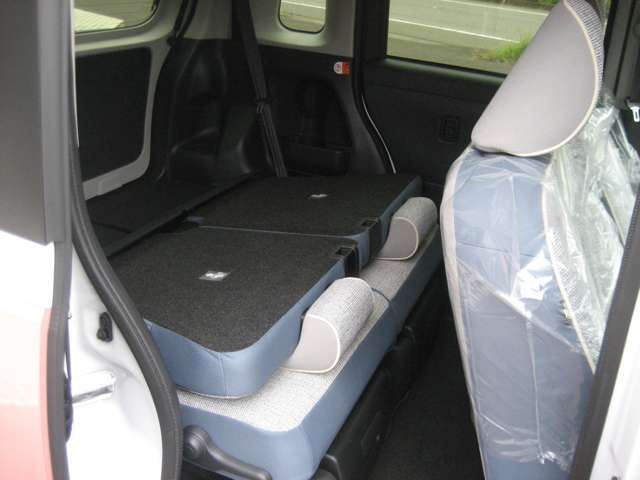 荷物に合わせてシートアレンジも変幻自在です！