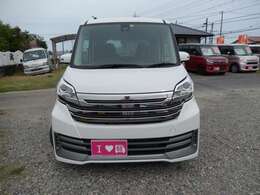 ヘッドライトの曇りもなく綺麗です