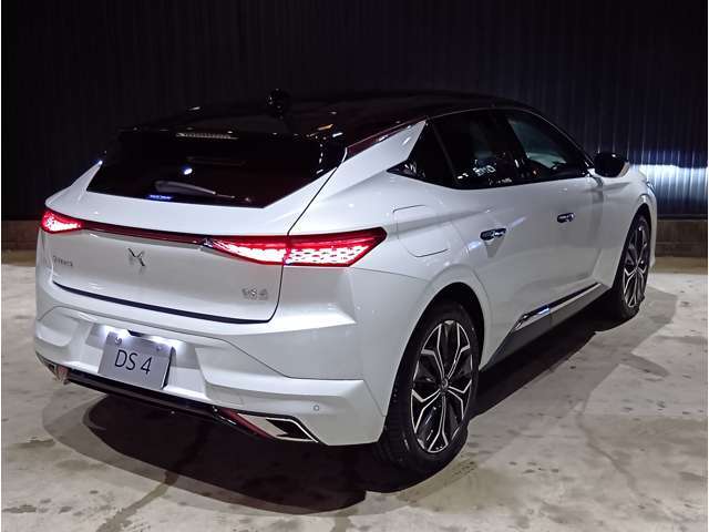 ※本車両は弊社納車整備センターにて展示中、ご覧になられる際は事前に当店までご連絡ください