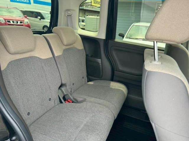 WECARSでは各商談席に大型モニターをご用意しております！見やすい大画面でゆったりと全国の在庫をご覧いただけます！是非ご来店お待ちしております！