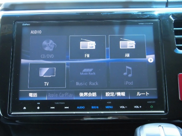 ホンダ純正9インチ・プレミアムインターナビです。フルセグTVやミュージックラックに対応しています。