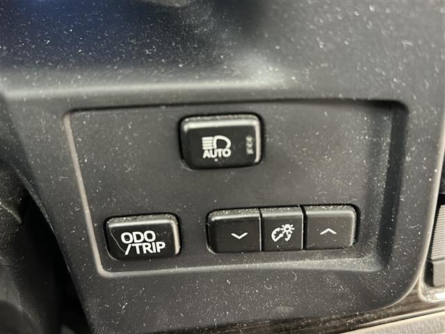 【徹底した高品質への取組1】ユーザー様からの直接仕入れ＆在庫期間を短くすることで品質を高めております。数日前まで乗られていたお車と数ヶ月間展示されていたお車。品質の差は歴然です！