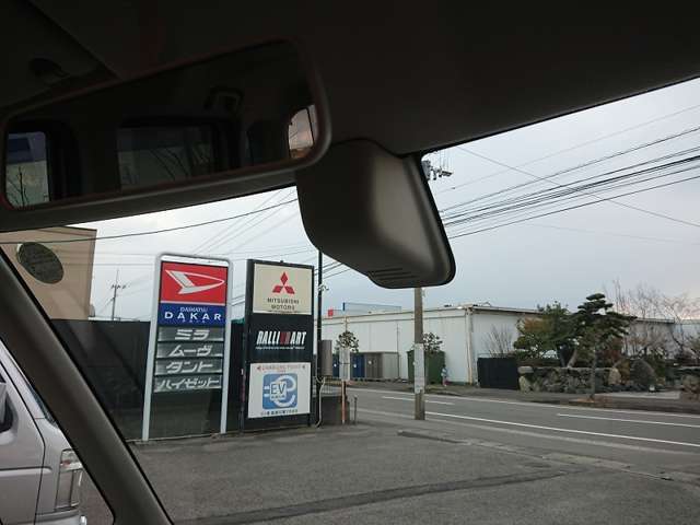 現在、在庫・展示中です。週末土日・祭日営業中です、お気軽にお立ち寄り下さい。