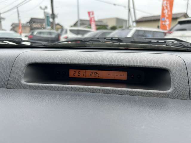 この度はRifeez（リフィーズ）春日部店の在庫車輌をご覧いただきまして、誠にありがとうございます。＜無料TEL＞0078-6003-189306までお電話にてお気軽にお問合わせください！