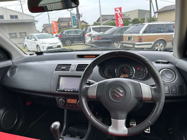 この度はRifeez（リフィーズ）春日部店の在庫車輌をご覧いただきまして、誠にありがとうございます。＜無料TEL＞0078-6003-189306までお電話にてお気軽にお問合わせください！