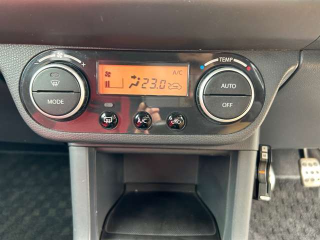 この度はRifeez（リフィーズ）春日部店の在庫車輌をご覧いただきまして、誠にありがとうございます。＜無料TEL＞0078-6003-189306までお電話にてお気軽にお問合わせください！