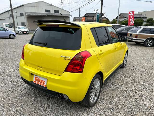 この度はRifeez（リフィーズ）春日部店の在庫車輌をご覧いただきまして、誠にありがとうございます。＜無料TEL＞0078-6003-189306までお電話にてお気軽にお問合わせください！