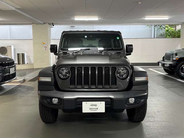 ご覧頂き有難うございます。Jeep目黒の営業時間は10：00～18：30です。定休日は毎週水曜日となっております。ご不明な点は03-5436-6631へご連絡お待ちしております。