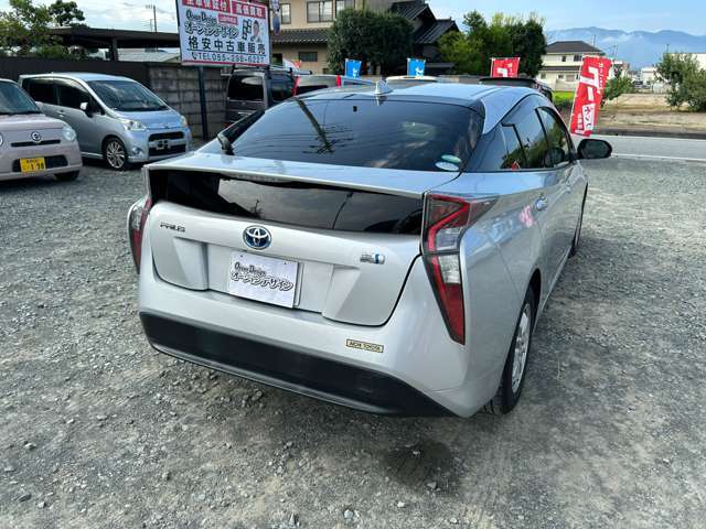 中古車販売　オーシャンデザイン山梨甲府店　〒400-0836　山梨県甲府市小瀬町1130-1　TEL：055-298-6227　FAX：055-242-6784