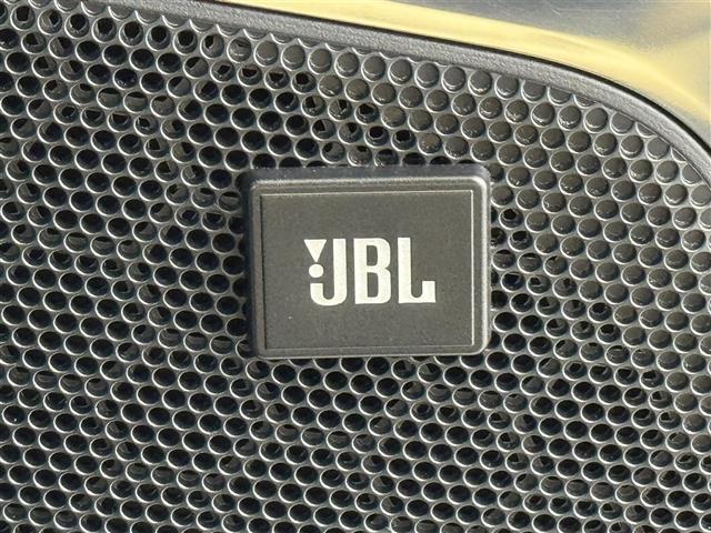 【JBL（プレミアムサウンド）】トヨタでお出かけの際には、ぜひ素敵な音楽体験を！ありふれた一日にも特別な体験を！ドライブの時間を上質な音楽でお楽しみいただけるサウンドシステムが搭載されています♪
