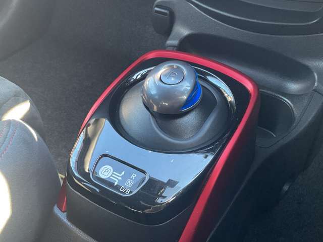 e-POWER車専用シフト。
