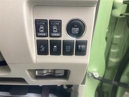 【両側パワースライドドア】小さなお子さまでもボタン一つで乗り降りラクラクです！両手に荷物を抱えている状態でもボタンを押せば自動で開閉するので、お買い物やお出かけの際にはとっても重宝します！