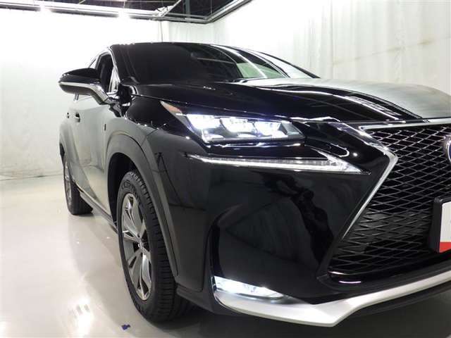 現在お乗りのお車があれば喜んで査定いたします。詳しくは、お近くの名古屋トヨペットグループのお店までご相談ください。