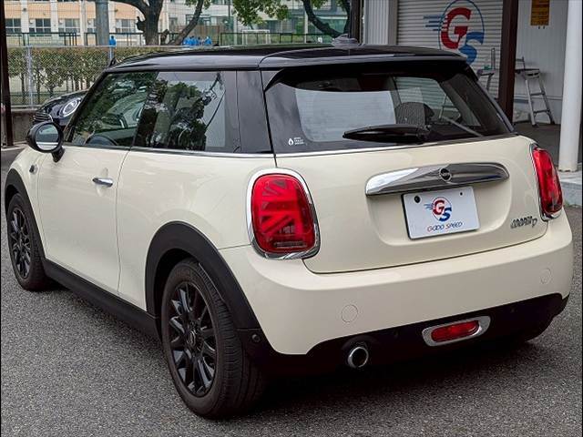 下取り車の今お乗りのお車も高く買い取らせて頂きます。軽自動車から輸入車まで高価査定をしております。