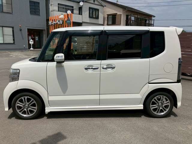 トータルにお客様のカーライフをサポートします！車両販売・整備・保険・買取など、お車に関わること全てにご対応させていただきます！