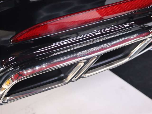 S65タイプマフラーカッターです。