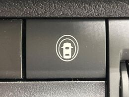 【コーナーセンサー】バンパーに付いたセンサーが障害物を検知！一定の距離に近づくとアラートで教えてくれます♪狭い駐車スペースや車庫入れ時も安心ですね☆