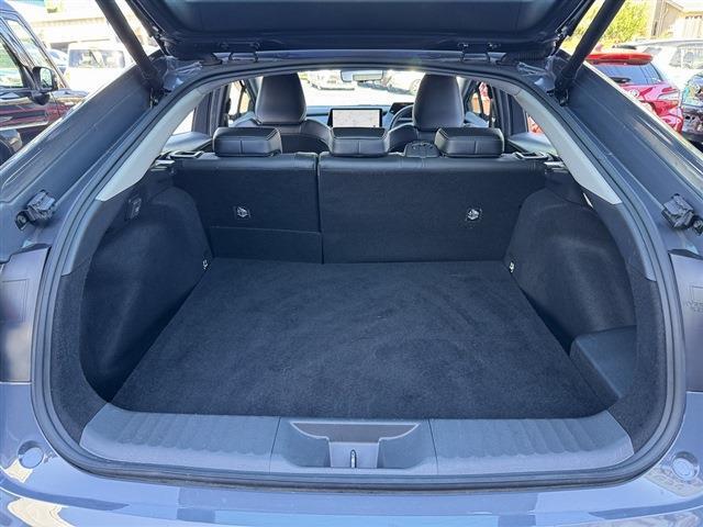 全周囲カメラ・フルセグナビ・BTオーディオ・LEDライト・ACC・LKA・AHB・BSM・合皮シート・Pシート・ベンチレーションシート・USB・AC100V・Cソナー・Pアシスト・ETC