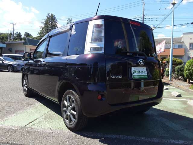 全国に販売可能です。自走・陸送・納車代行業者にてご自宅、勤務先などご希望の場所へご納車いたします。（お気軽にお問い合わせください）