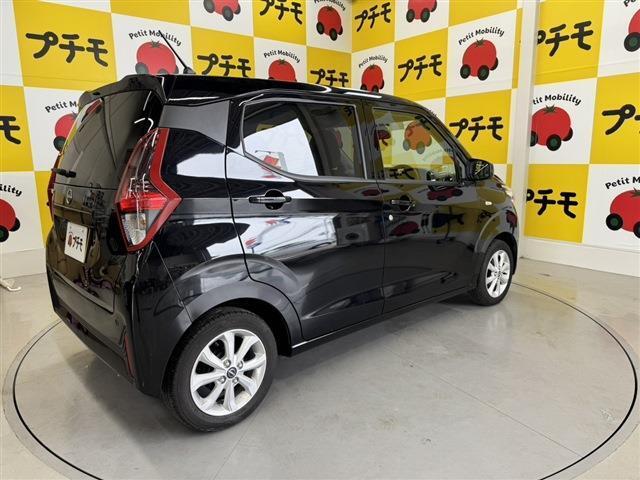 軽未使用車以外にもお買い得な中古車やレンタカーアップ車を取り揃えております！もちろん全車安心の保証付きです！