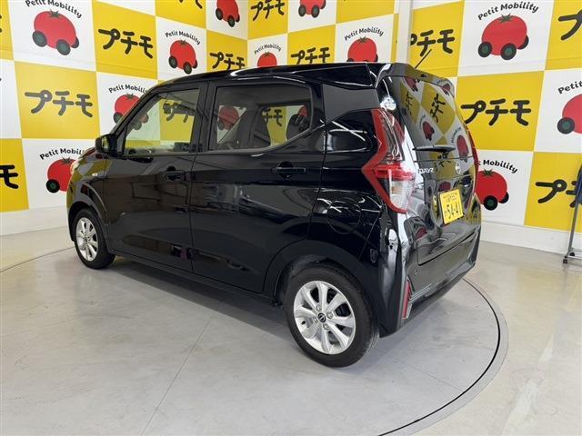 これからお車を購入し長くカーライフを楽しんで頂きたいと思い、当社スタッフは、そんな様々なお客様と安心して、楽しめるカーライフを一緒に考えてご提案させて頂いております。