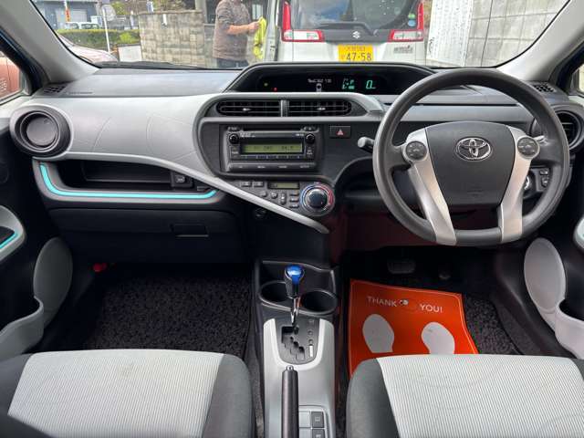 すっきりとしたインパネ回りです♪