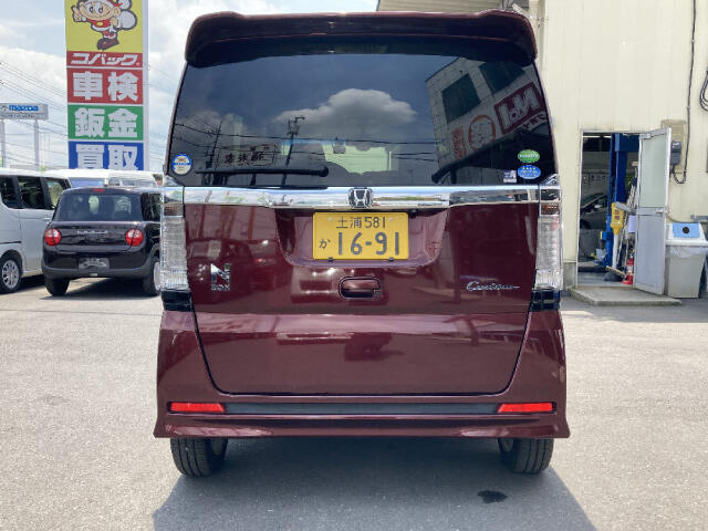 「当社のこだわり」　　冠水車　雹害車などの安い車両を修理して販売しておりません。ご安心下さい！
