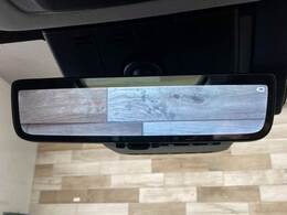 【デジタルインナーミラー】を搭載しております。ミラーにより後方確認ができますので、駐車の際などに役立ちます。