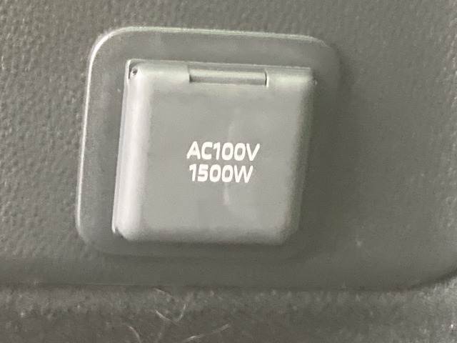 【AC100V】コンセント付きですので家庭用電化製品が車内でご利用いただけます。