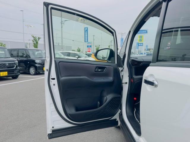 WECARS（ウィーカーズ）は全国250店舗展開！お客様が安心してカーライフをお楽しみいただけるよう社員一同心を込めてサポートいたします。
