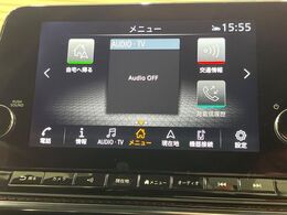 【メーカー純正9インチナビ】インテリアに溶け込むスタイリッシュな「専用設計」メーカーナビを装備♪視認性や操作性など基本性能にも優れ、より上質なカーライフをお楽しみいただけます。