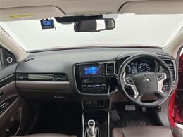 【インパネ全体】『インパネ全体』の画像になります。写真の内容に関してご不明点、ご質問等がございましたらお気軽にガリバー店舗までお問い合わせください。